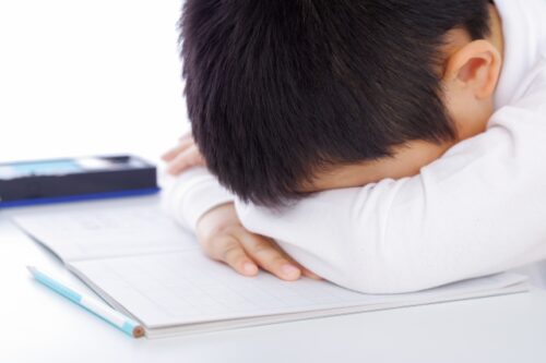 【福岡】勉強時間が長くなってから頭痛が増えた高学年の原因を解説！