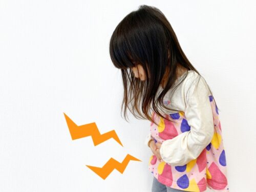【福岡】朝になるとお腹が痛い…学校を休みがちな子どもの不登校サインをご紹介！
